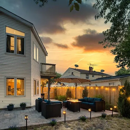 Patio Paradise Stylish 3Br Home With Gaming Room